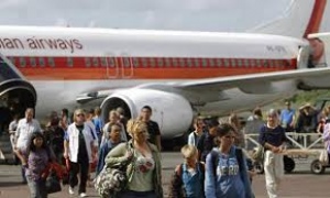 Menpar Minta Airnav Indonesia Menambah Kapasitas Penerbangan