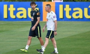 Caio Perkuat Brasil Lawan Cile