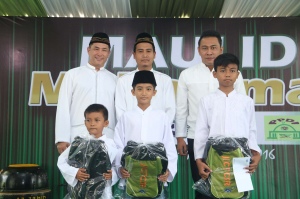  JICT BERIKAN SANTUNAN