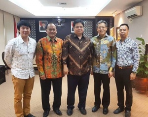 Menperin Airlangga Hartarto Dicalonkan Pimpin PB WI 