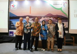 Menanti Janji 20 Juta Wisman di 2018