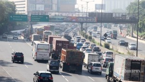 Uji-Coba Pembatasan Tingkatkan Kecepatan