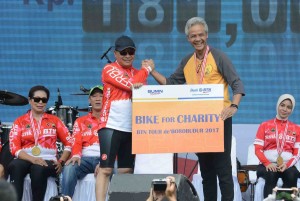 BTN Tour de Borobudur Bagikan Hadiah Rumah