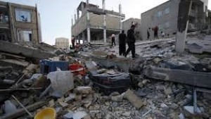 Ratusan Penduduk  Iran dan Irak Tewas Digoyang Gempa