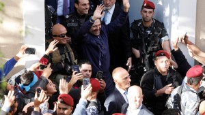 PM Hariri Tidak Jadi Undur Diri