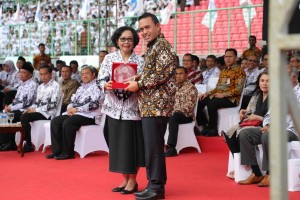  Telkom Terima Penghargaan Pada Puncak Peringatan HUT PGRI