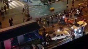 Terbaru : Sepuluh Tewas Dalam Kerusuhan Iran