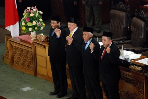 Bambang Soesatyo Dilantik Menjadi Ketua DPR