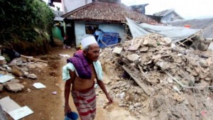 Ribuan Warga Sukabumi Terdampak Gempa 6,4 SR