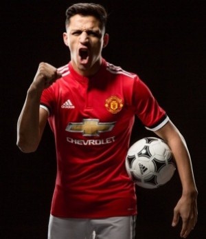 Sanchez Resmi Hadir, Mikhitaryan Hengkang