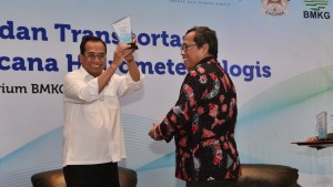 Menhub  Dorong BMKG Lebih Meningkatkan Perannya