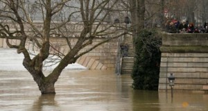 Paris Dilanda Banjir, 1500 Orang Mengungsi