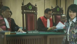 Saksi Jelaskan Ketidakcocokan Ahok dan Veronika Tan