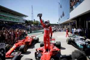 Sebastian Vettel Masih Yang Tercepat