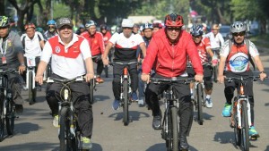 Menpora Mengajak PNS di Kementeriannya  Lakukan Bike To Work