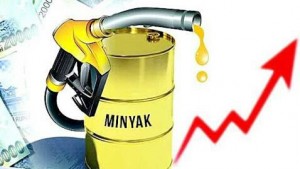 Harga Minyak Dunia Naik Tipis, Cadangan AS  Meningkat