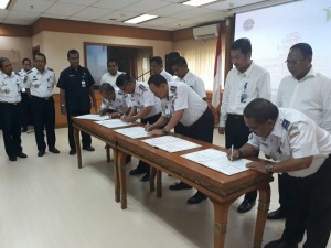 Kadisnav Ditjen Hubla dan Cabang Pelido IV Tandatangani  Kesepakaan Pengoperasian VTS
