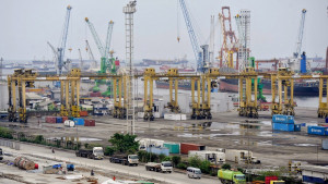 Pengelolaan Pelabuhan Yang Kurang Efisien, Memicu Rendahnya Kinerja Logistik