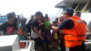 Terombang ambing di Tengah Laut KM Cahaya Arafah Nyaris Celaka, Beruntung Ada KNP 375