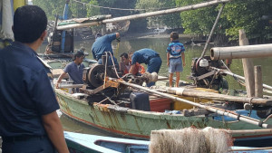 Kapal Nelayan Maruda Didatangi  Petugas Ukur