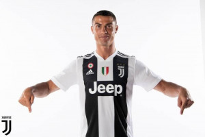 Ronaldo Dongkrak Harga Tiket Pertandingan