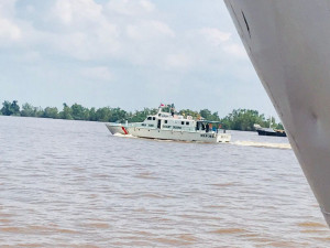 Kapal Ro-ro  Terbakar di Perairan  Kalsel,  Penumpang dan ABK  Dievakuasi