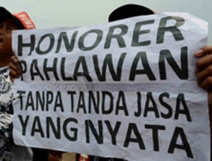 Para Guru Honorer Mengamuk, 18 Bulan Gaji Belum Dibayar