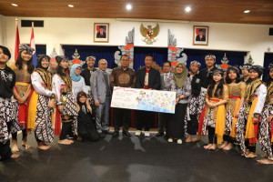 Kemenpora Kembali Gaungkan Pencak Silat di Tanah Eropa