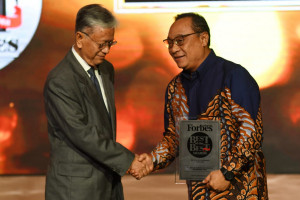 BTN  Masuk Kategori  Perusahaan   Terbaik