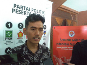 Kemenpora Edukasi Pemuda Melek Politik
