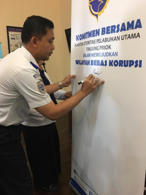 OP Tanjung Priok Meraih Predikat Bebas Korupsi Dari Kemenpan RB