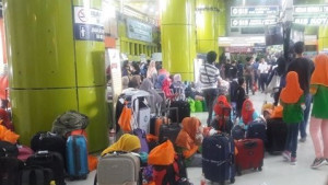Hadapi Mudik Nataru, Menhub Perintahkan KAI Antisipasi Kawasan Rawan Bencana 