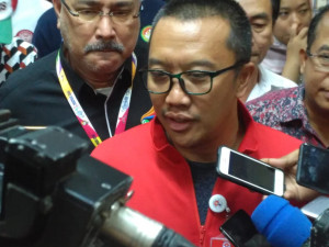 Anak  Buahnya Ditangkap KPK,  Menpora Imam Nahrowi Minta Maaf