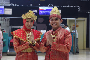  Siwijaya Air Group Terapkan Pakaian Adat