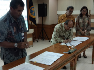 PT Pelni Tandatangani Tiga Kontrak Subsidi Angkutan Dari Ditjen Hubla