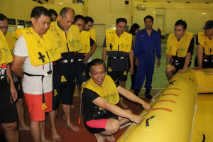 Direksi dan Karyawan  Garuda  Ikuti Pelatihan  Mitigasi Safety