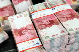 Rupiah  Melemah  63 Poin IHSG Menguat
