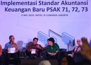 Emitan  Diminta Menyiapkan Standar Akuntansi  Baru