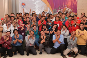 Menpora Ngabuburit Bareng Wartawan