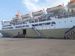 Pemudik Sepeda Motor  Dengan Kapal Laut  Mulai  Kembali  ke Jakarta