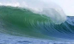 Awas Gelombang Tinggi Terjadi di Sejumlah Wilayah Pesisir