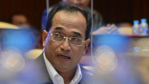 Menhub Budi Janji Realisasikan Usulan Komisi V DPR RI Soal Angkutan  Umum Massal