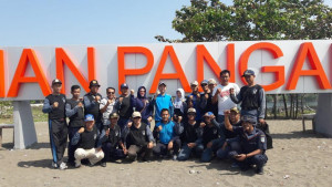 Aksi Bersih Pantai KUPP Pangandaran