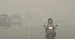 Warga Pontianak  Mulai Keluhkan Kabut Asap