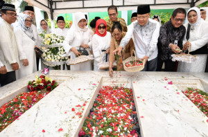 Ziarah Makam Fatmawati 