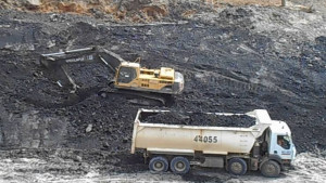 Eksponen Masyarakat Sipil Minta Presiden Jokowi Tarik DIM RUU Minerba Dari DPR