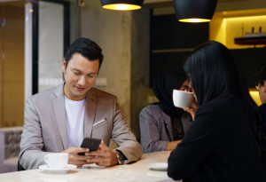 Christian Sugiono  Brand Ambassador Penyedia Jasa Legalitas IZIN.co.id