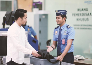 AP II Intsruksikan Avsec Pastikan Macbook Pro Tak Masuk Pesawat