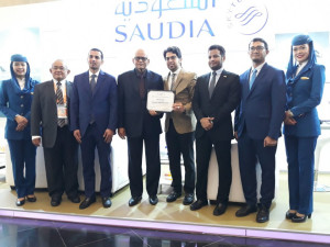 Jual Tiket Umroh Terbanyak, Balubaid Raih Penghargaan