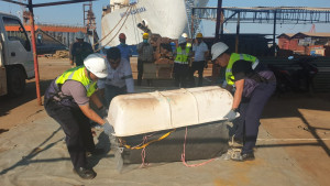 Gandeng KNKT, BTKP Observasi Alat Keselamatan KM Santika Nusantara di Pelabuhan Gresik